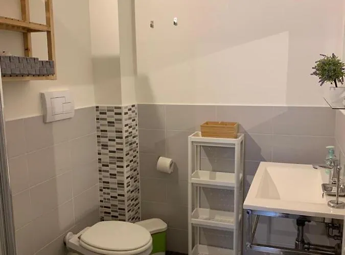 アパート La Casa Di Giulia パレルモ